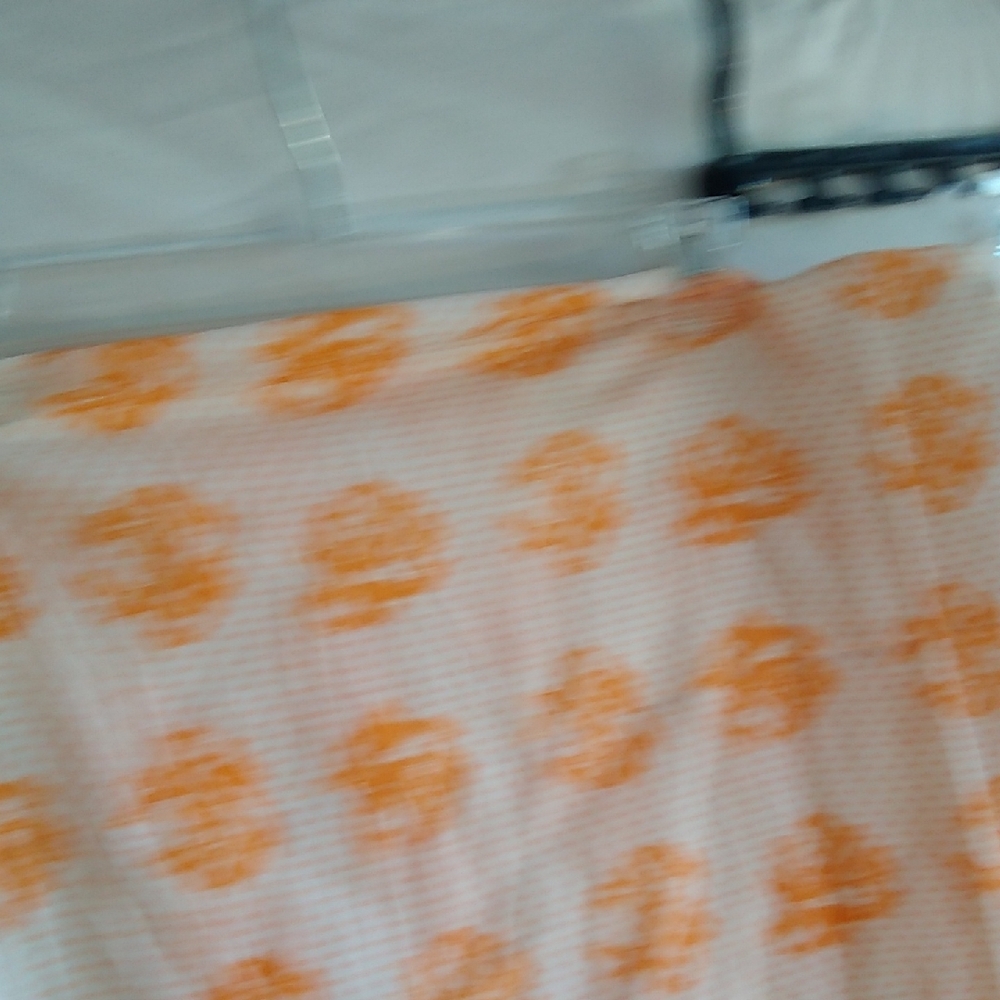 NWOT large 100% cotton scarf/wrap made in India - orange floral-dot unisex - Picture 4 of 8